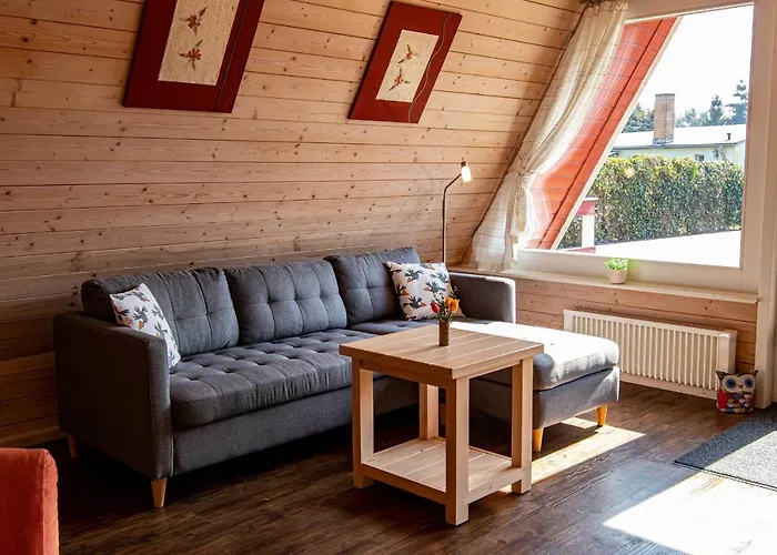 Finnhuette Rabennest Feriehus Freest